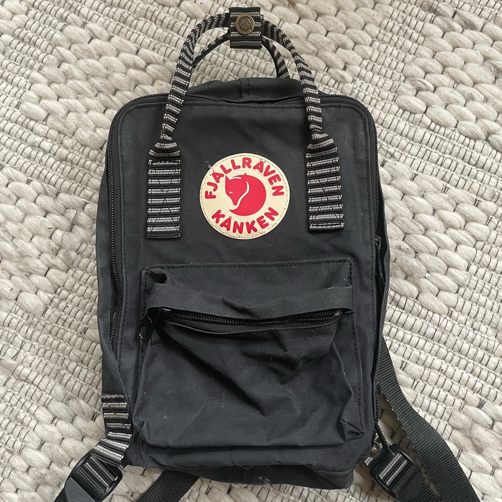 LIMITED EDITION Fjall Raven Kanken Mini Black and stripes